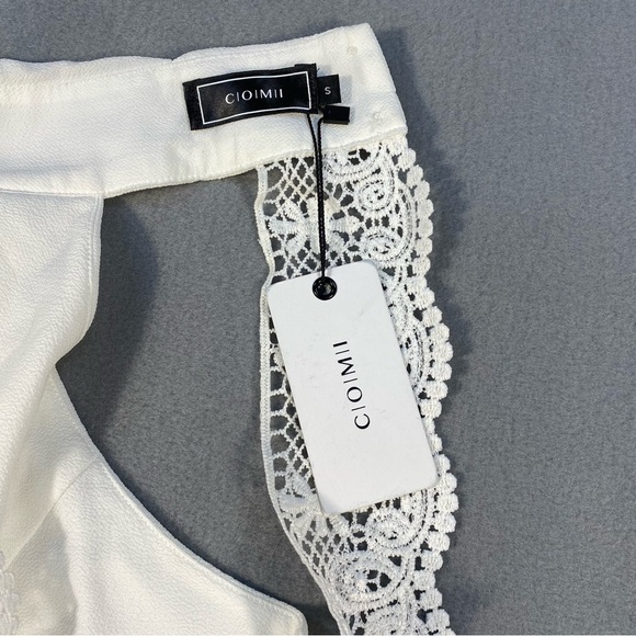 COMI Women’s Elegant White Lace Halter Top, with Tie Back or Around Waist,size S - Picture 7 of 7